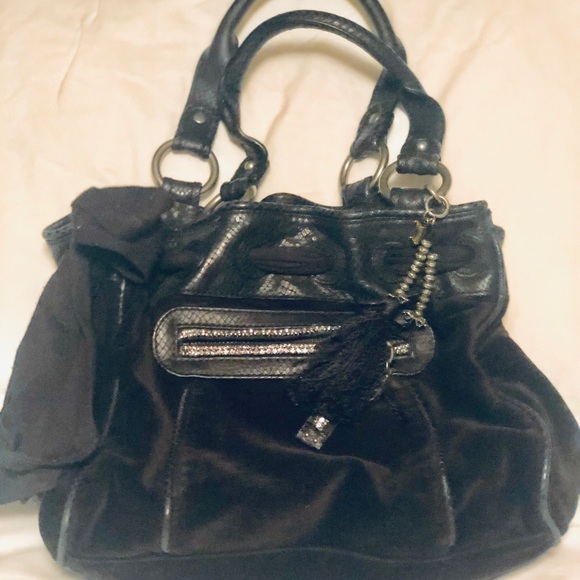 Juicy Couture Handbags - Juicy Couture Velour Daydreamer